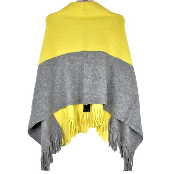 New!  Steve Madden Women's Soft Knit Zipper Front Fringe Wrap Shawl - Picture 4 of 5